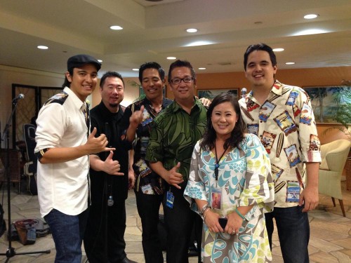 On Friday, December 7th, we performed for the Premiere Club members at the Hawaiian Air terminal.